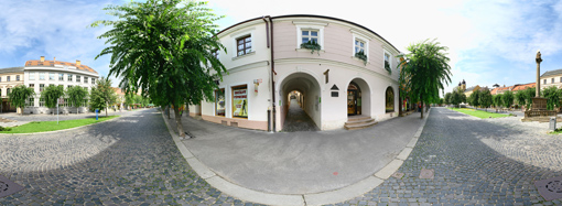 Vstup na hrad - Pohľad 2