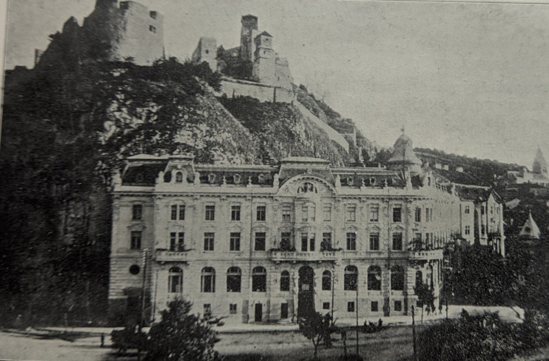 Hotel Alžbeta ( Tatra, dnes Elisabeth ), v ktorom sa pravidelne konali podujatia Spolku židovských žien.