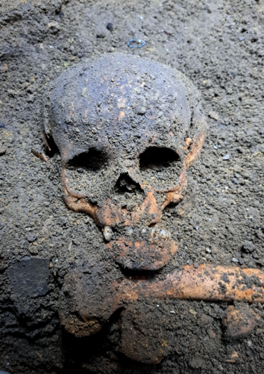 Unikátny archeologický nález - keltská obetná jama na Trenčianskom hrade 