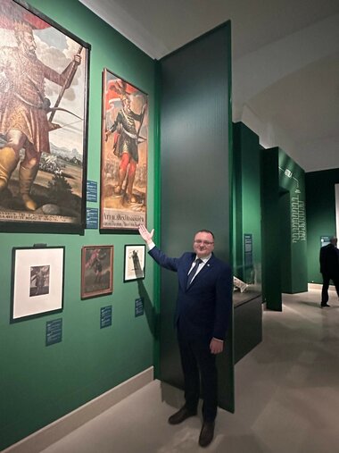 Trenčianske múzeum zapožičalo na prestížnu výstavu v Budapešti obraz Attilu, vodcu Hunov