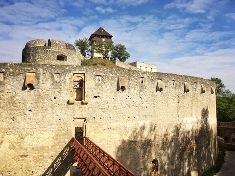 OZNAM: Opatrenia platné pre Trenčiansky hrad od 13.9.2021  (aktualizácia k 11.10.2021)