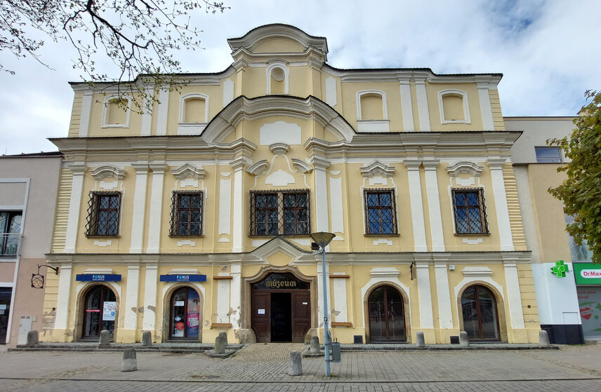 OZNAM: o skrátení otváracích hodín Podjavorinského múzea