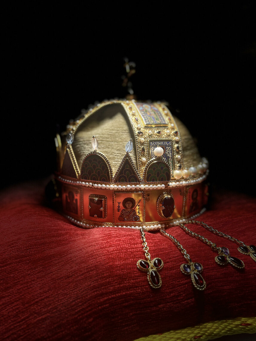 Uhorská kráľovská koruna je po 400 rokoch opäť v Trenčíne