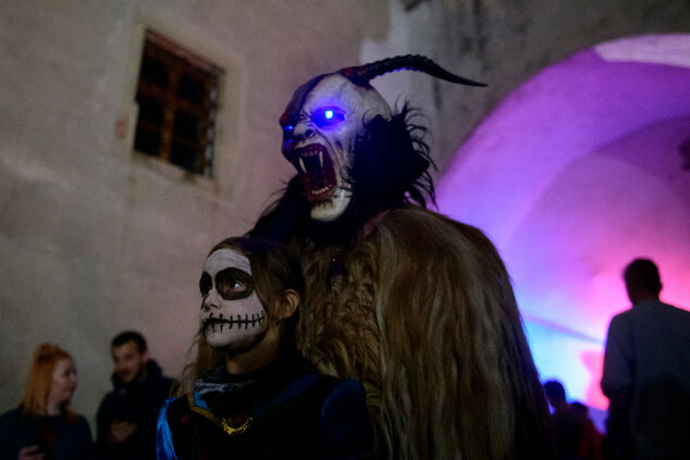 Čerti na trenčianskom hrade - 20181103_TN_hrad_Krampus_foto_Radovan_Stoklasa_022w