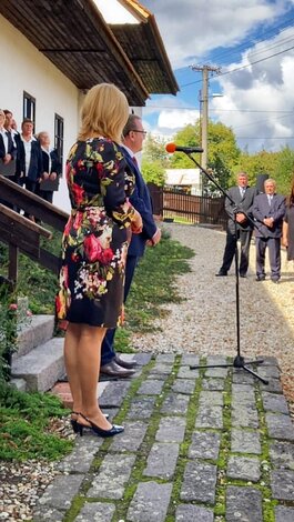Krajskí poslanci sa stretli v uhrovci pri príležitosti 100. výročia narodenia a. dubčeka - 3