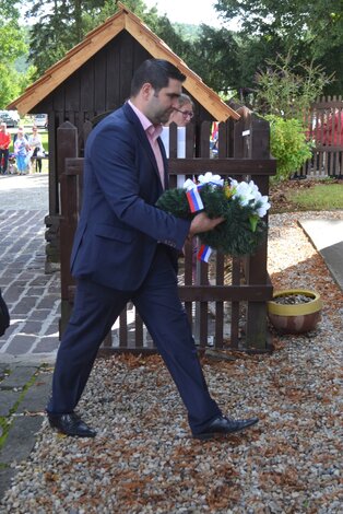 Krajskí poslanci sa stretli v uhrovci pri príležitosti 100. výročia narodenia a. dubčeka - DSC_0868-01