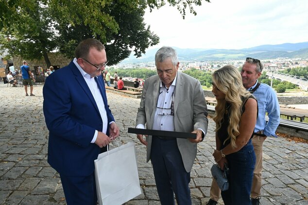 Ronald weiser sa po rokoch opäť vrátil na trenčiansky hrad - 21_8_2026_Weiser_TN Hrad