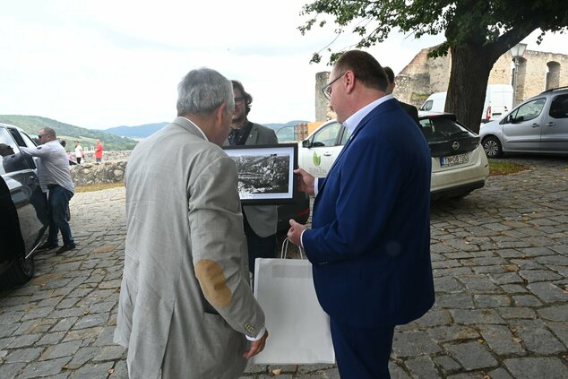 Ronald weiser sa po rokoch opäť vrátil na trenčiansky hrad - 21_8_2026_Weiser_TN Hrad_10