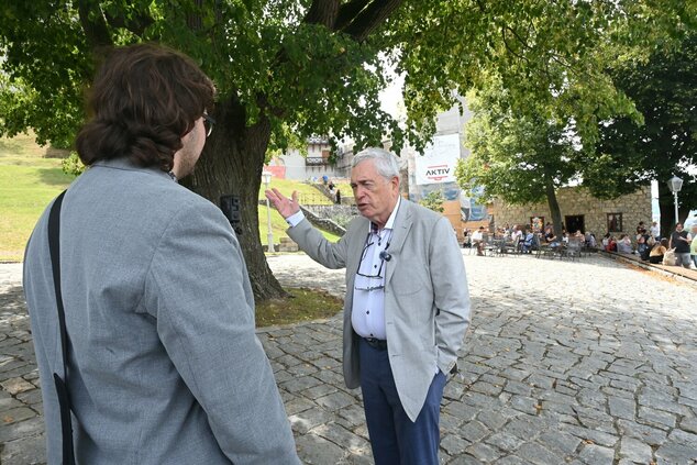 Ronald weiser sa po rokoch opäť vrátil na trenčiansky hrad - 21_8_2026_Weiser_TN Hrad_2