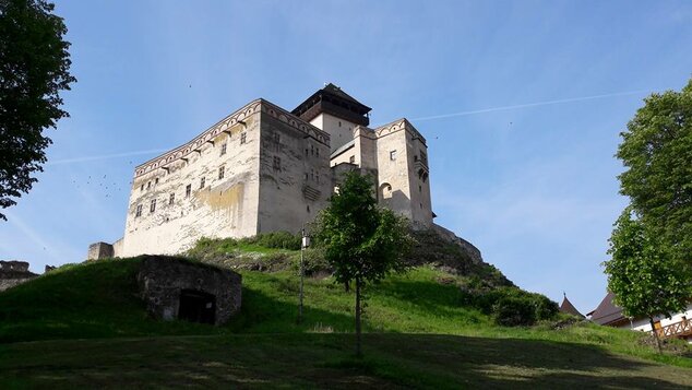 Trenčiansky hrad ožíva pracovným ruchom - hr3