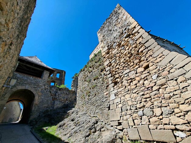 Trenčiansky hrad sa pripravuje na rok 2026, začala sa obnova parkanového múru - Oporný_múr_pod_cisternou_2