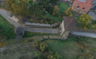 3d model hradu - Prvá brána_Trenčiansky hrad V_pohľad na bašty a lastovičie cimburie