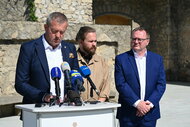 Krajská dominanta sa môže pochváliť zrekonštruovaným amfiteátrom - Predseda TSK J. Baška, riaditeľ EHMK 2026 S. Krajči a riaditeľ TNM P. Martinisko