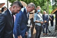 Krajskí poslanci sa stretli v uhrovci pri príležitosti 100. výročia narodenia a. dubčeka - DSC_0852-01